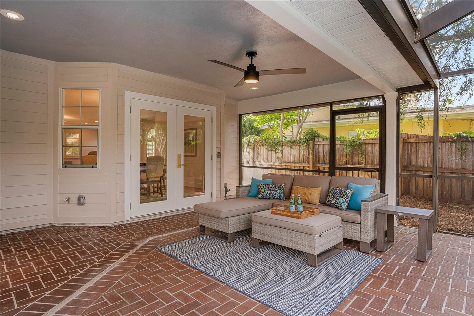 BELLEAIR ESTATES - Residential