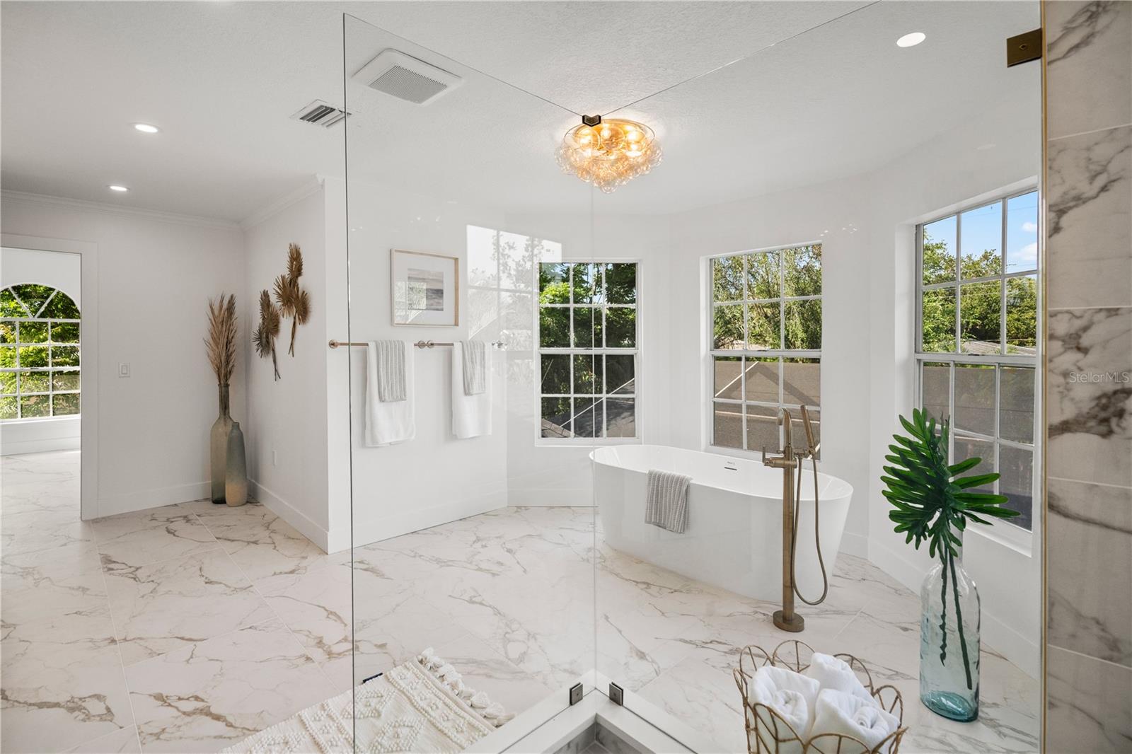 BELLEAIR ESTATES - Residential