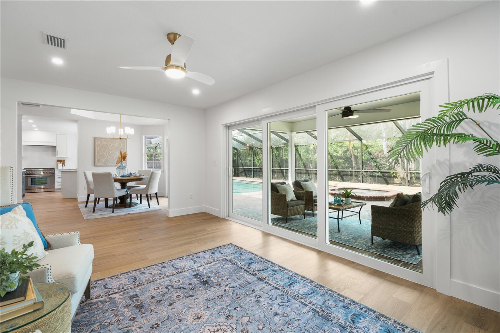 BELLEAIR ESTATES - Residential