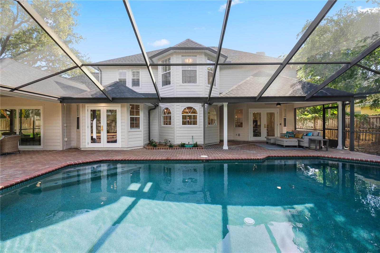 BELLEAIR ESTATES - Residential