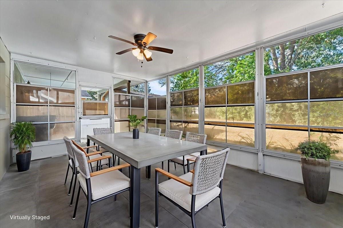 SEVEN SPGS HOMES - Residential