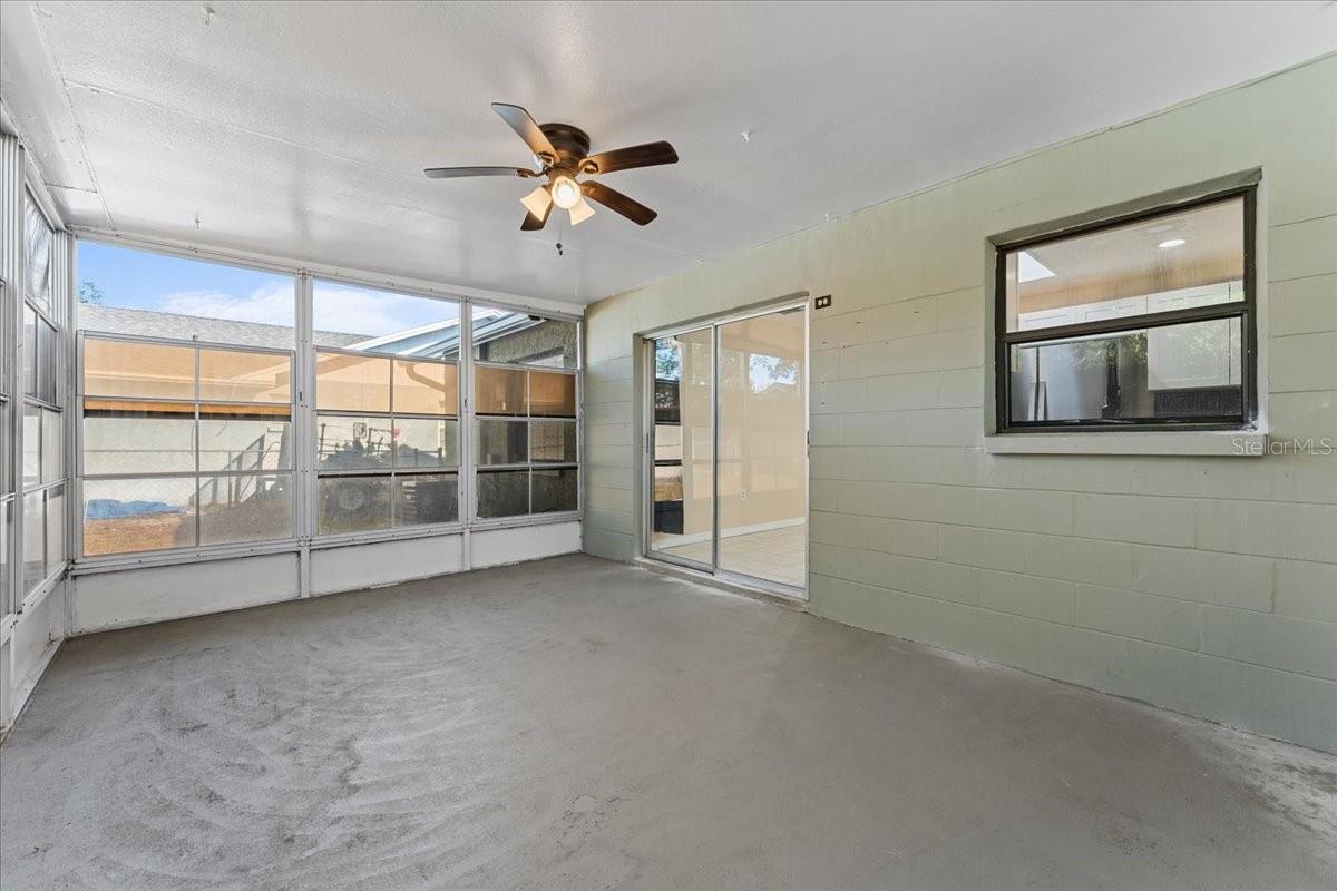 SEVEN SPGS HOMES - Residential