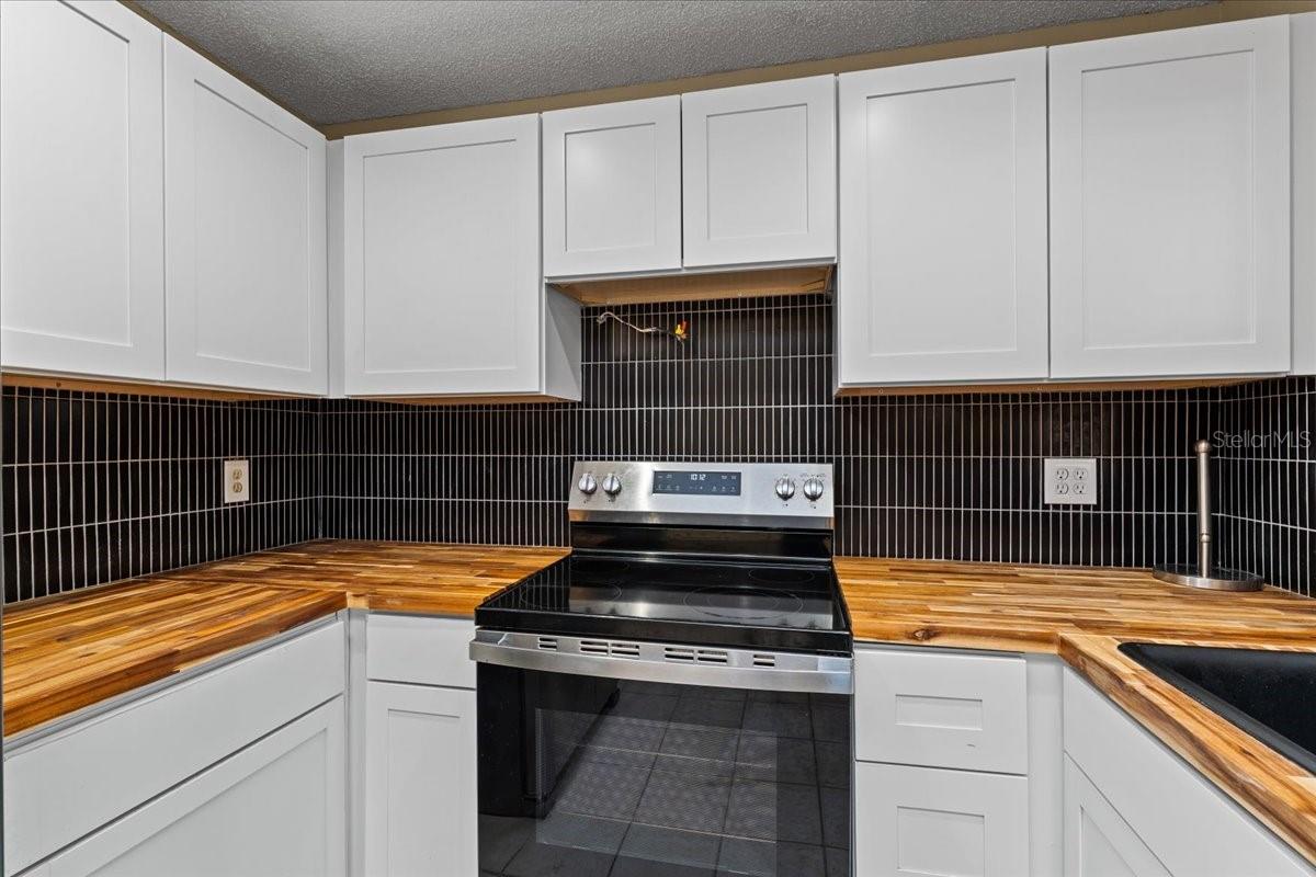 SEVEN SPGS HOMES - Residential