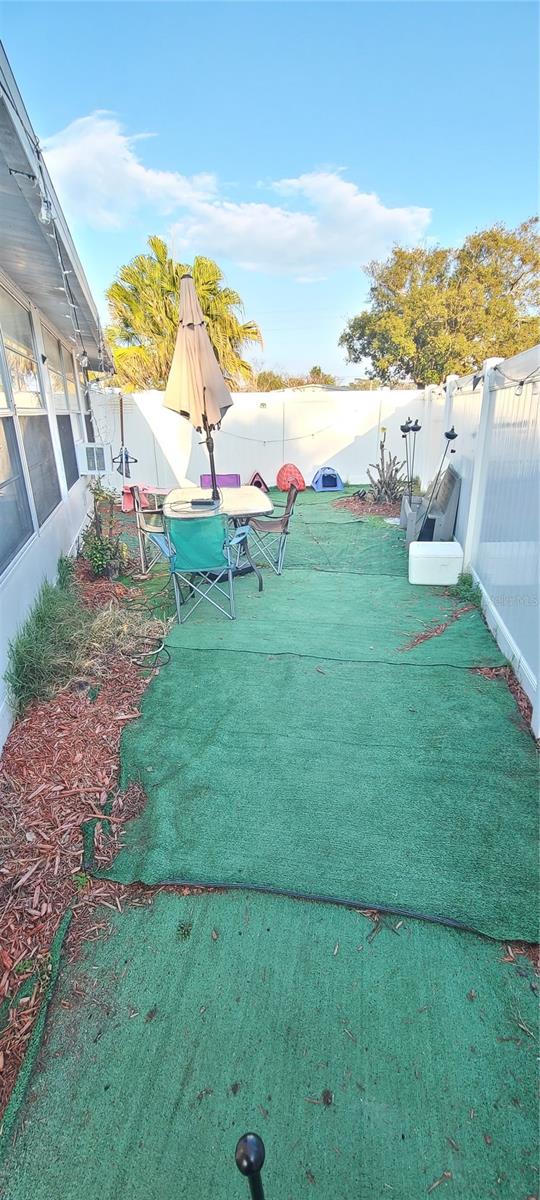 COMMONWEALTH - Residential