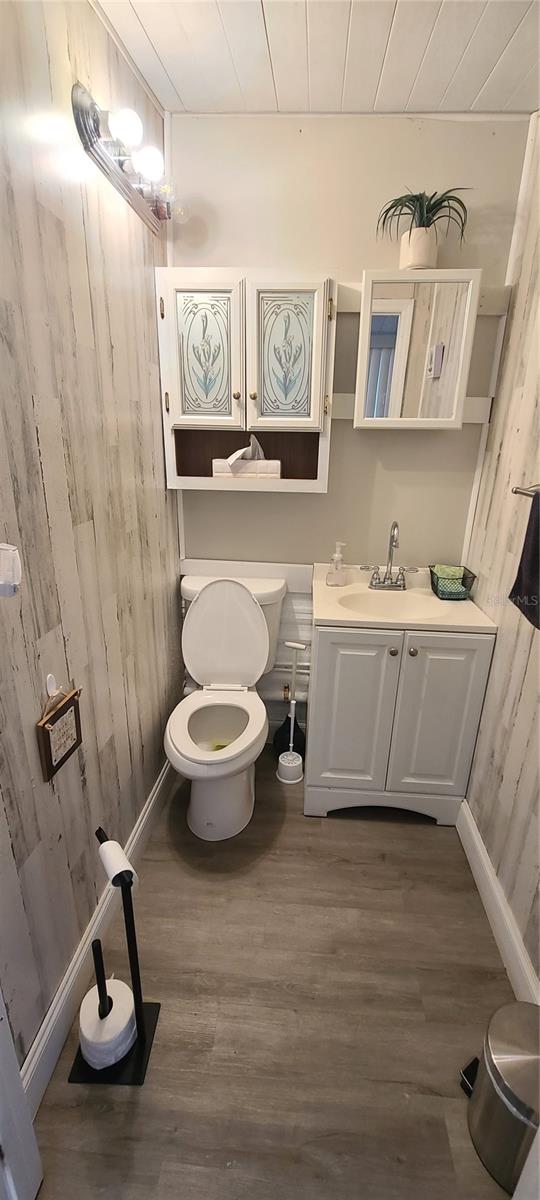 COMMONWEALTH - Residential