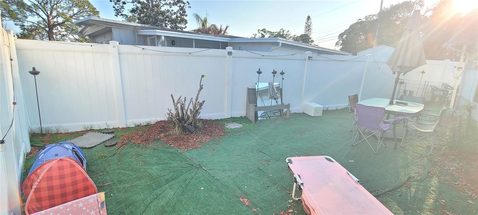 COMMONWEALTH - Residential