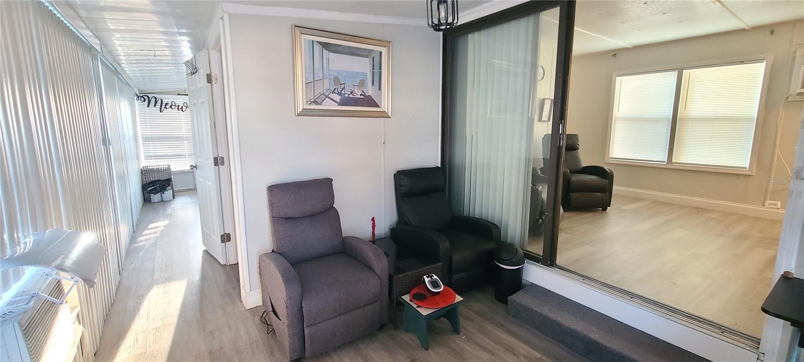 COMMONWEALTH - Residential