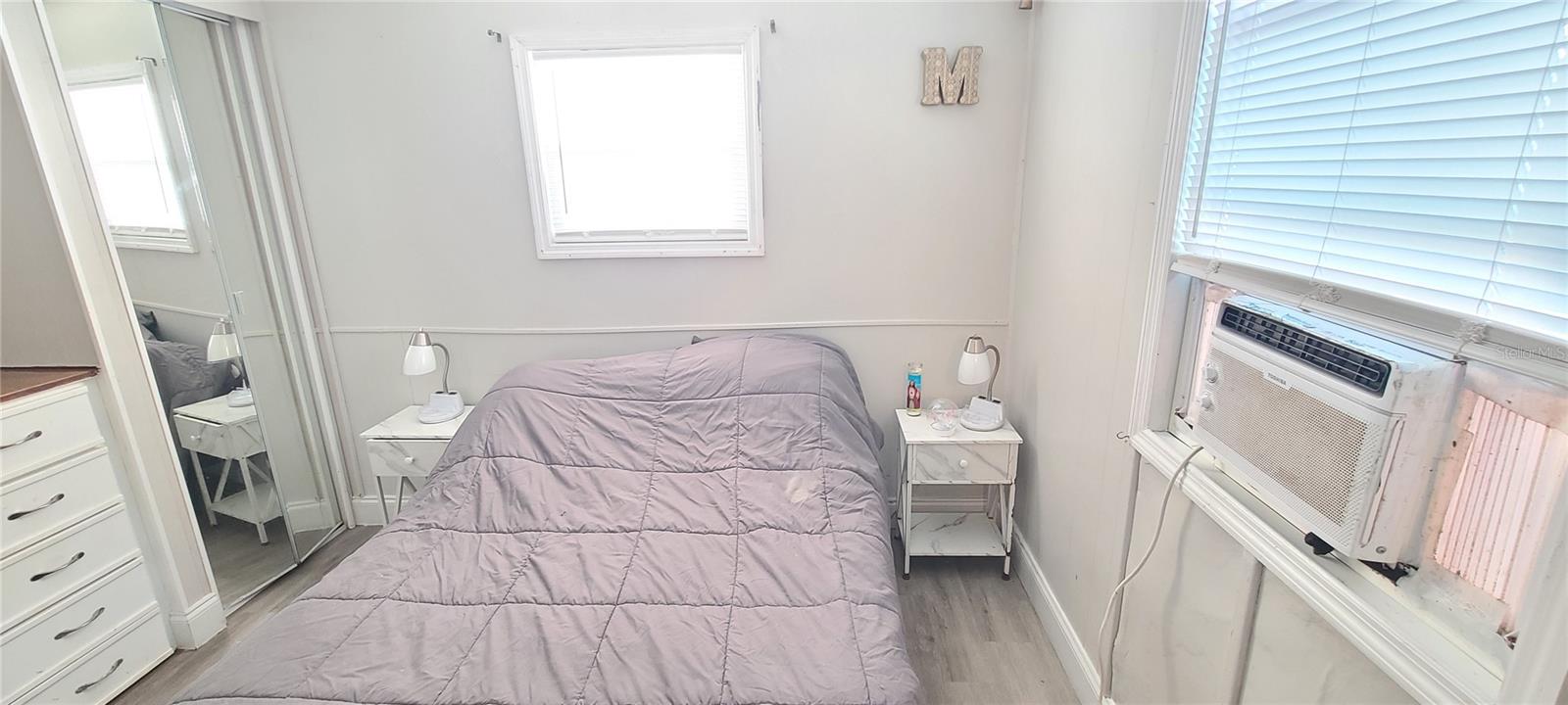 COMMONWEALTH - Residential