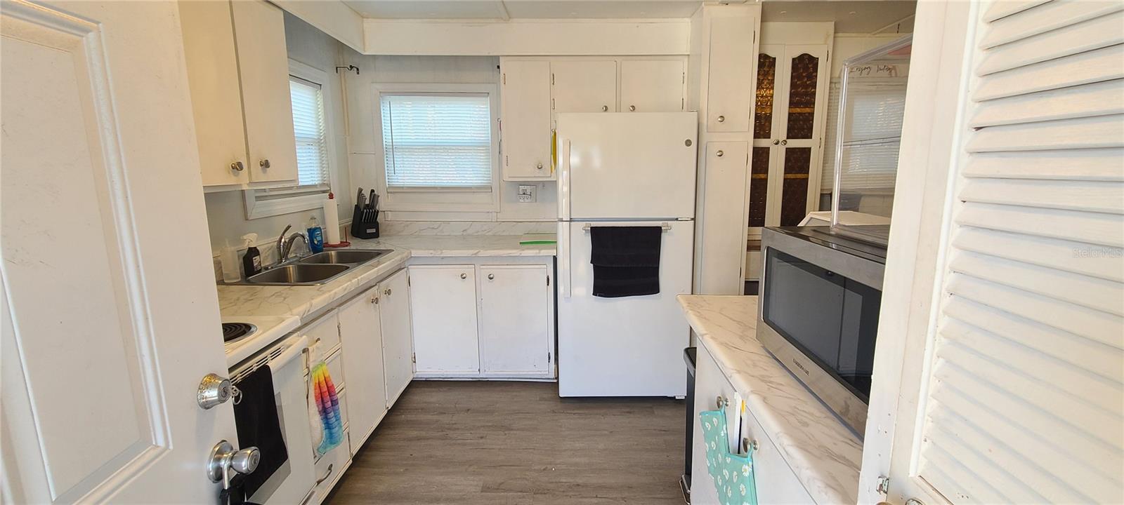 COMMONWEALTH - Residential