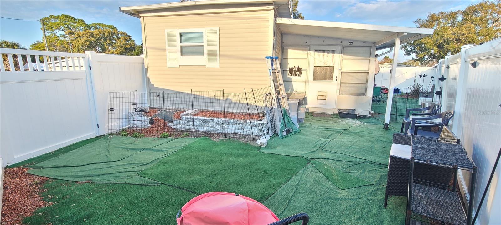 COMMONWEALTH - Residential