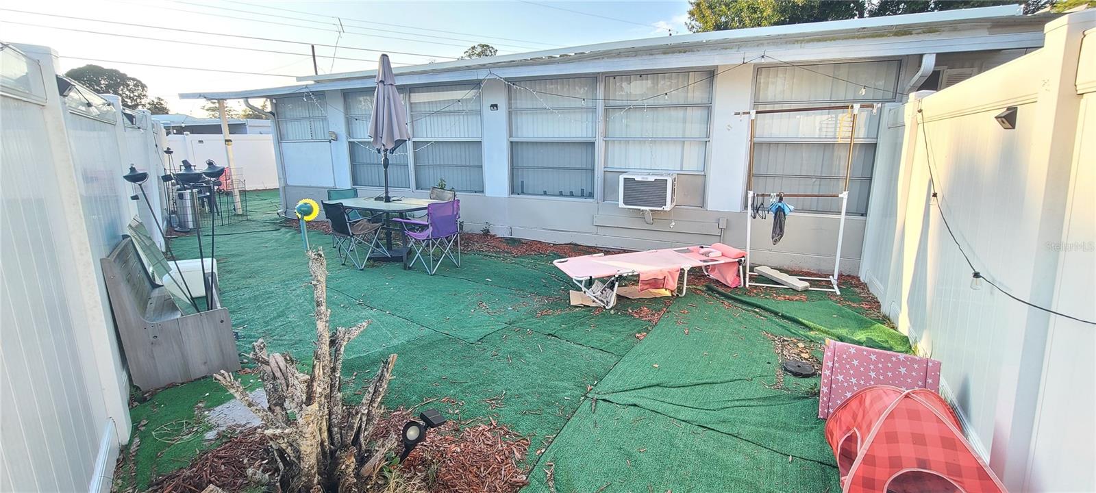 COMMONWEALTH - Residential