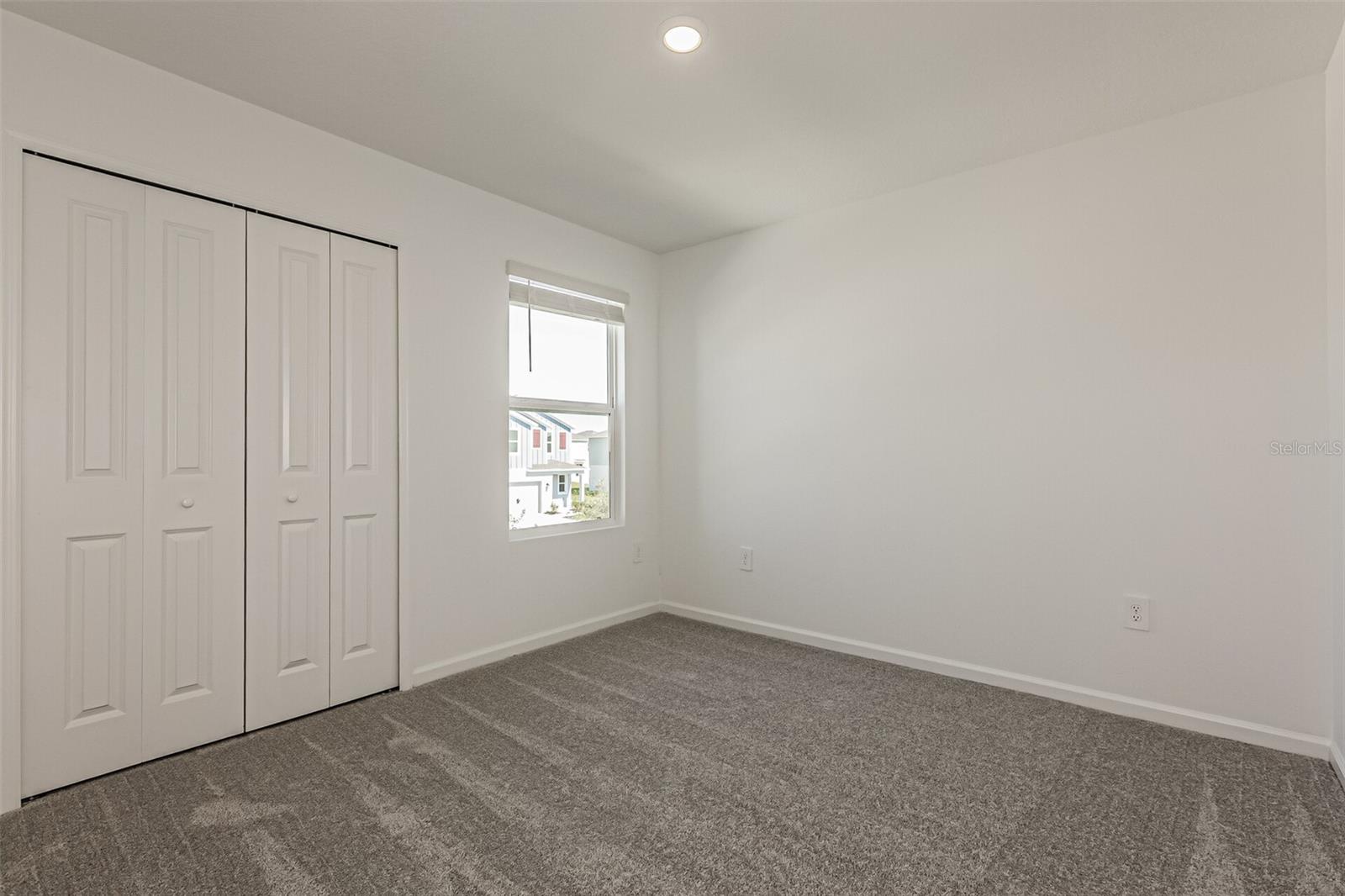 HUNT CLUB/LK WALES PH 1 - Residential Lease