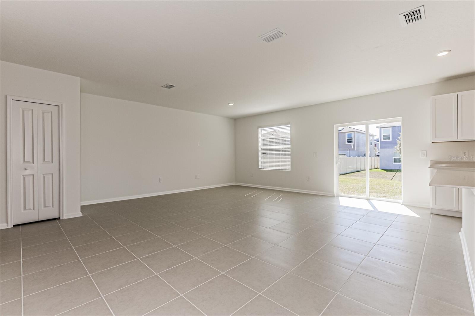 HUNT CLUB/LK WALES PH 1 - Residential Lease