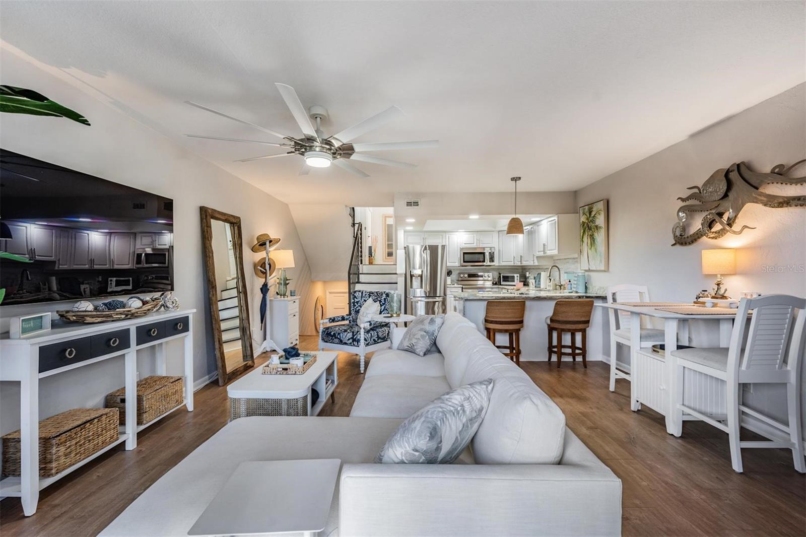 MARINA A CONDO THE - Residential