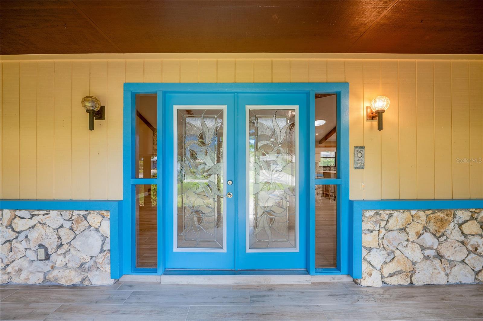 949 TALL PINE DRIVE