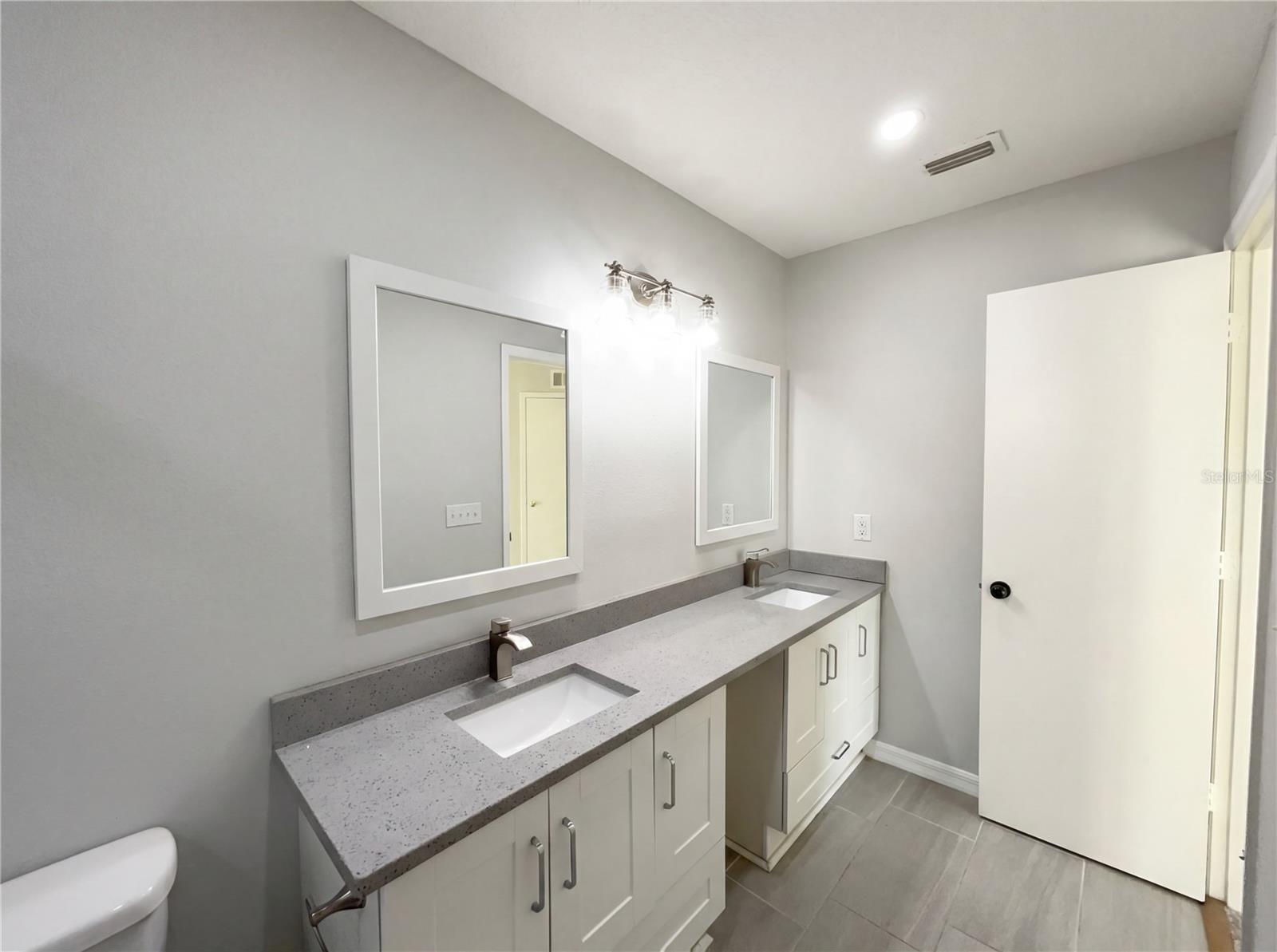 DELTONA LAKES UNIT 40 - Residential