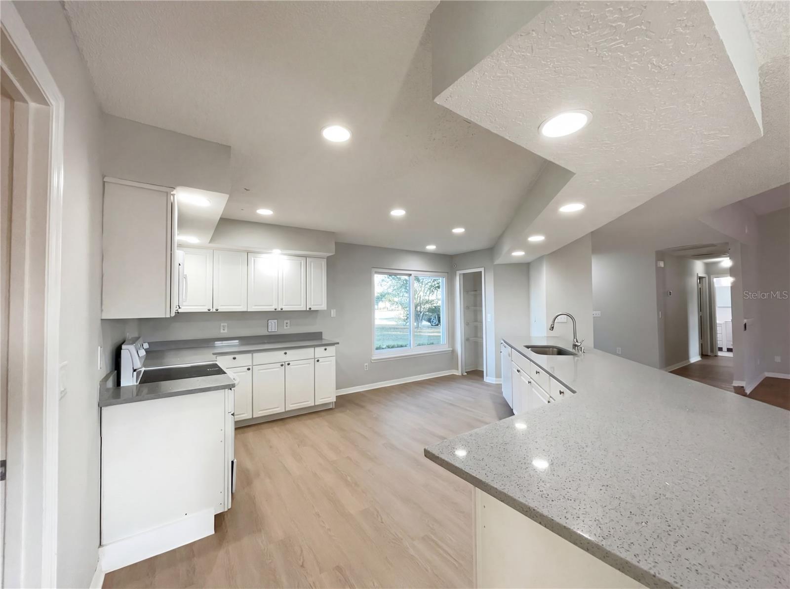 DELTONA LAKES UNIT 40 - Residential