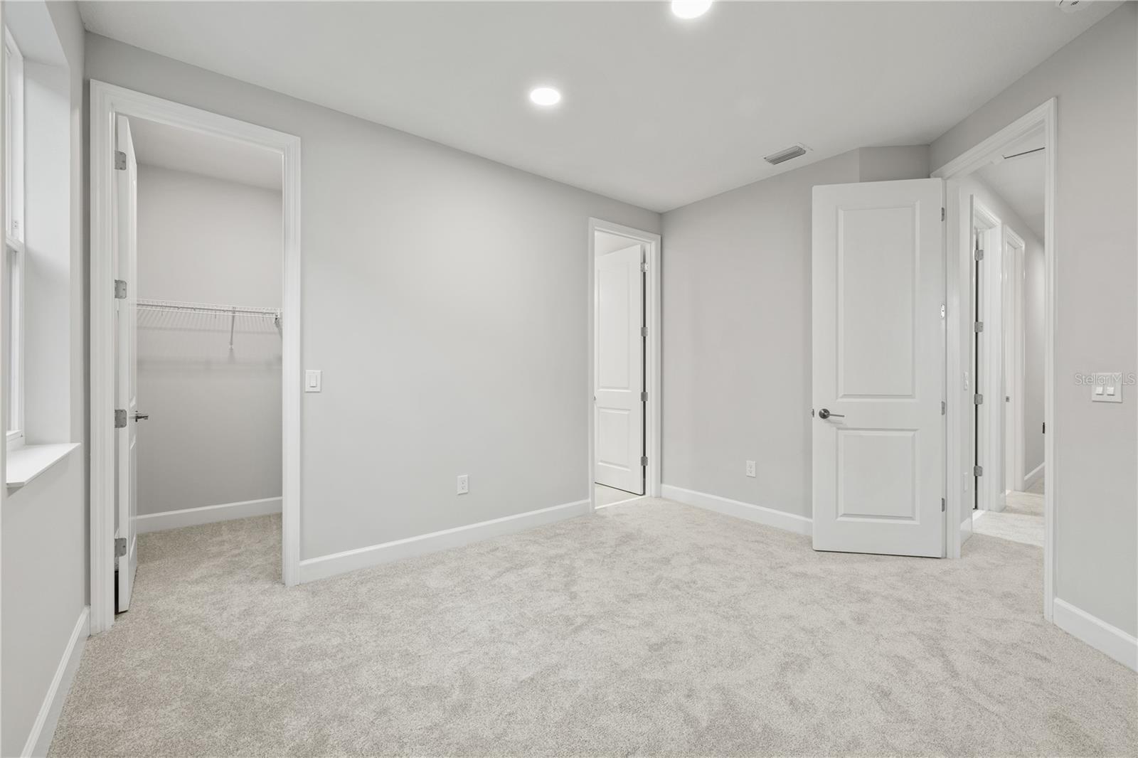 LAKE STAR AT OVATION - Residential