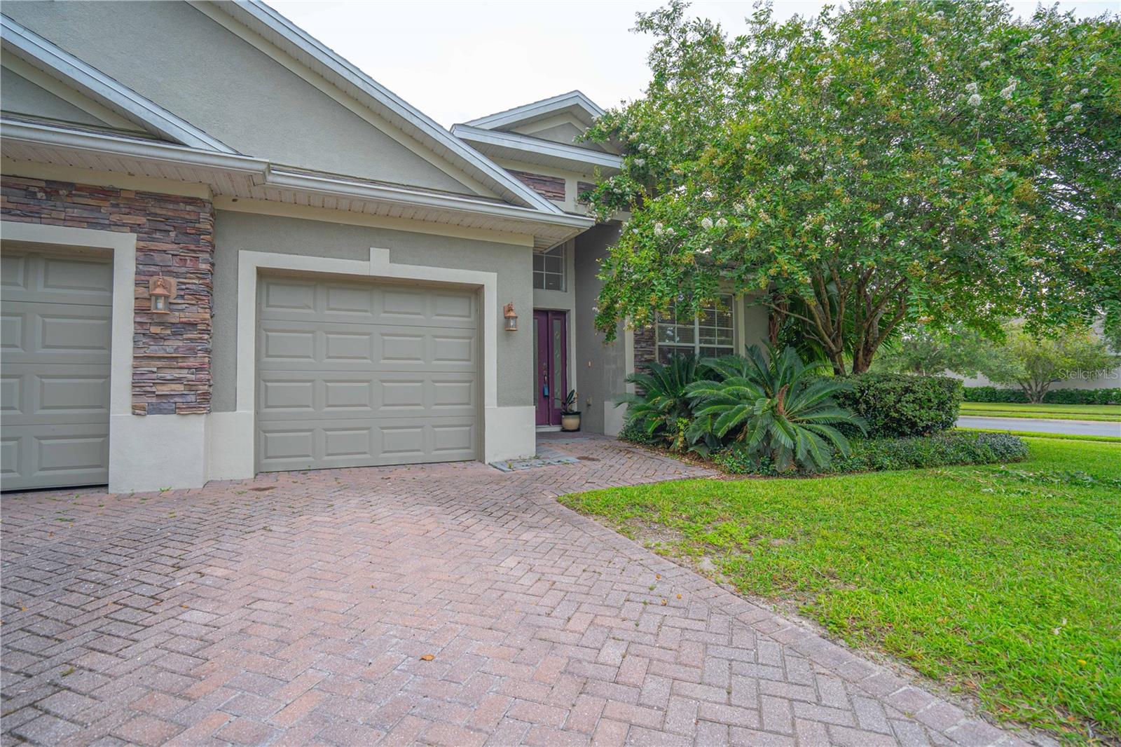 336 COURTLEA PARK DRIVE