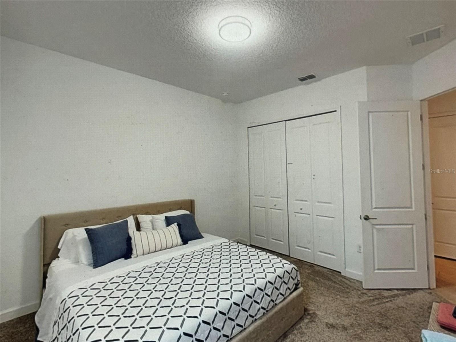 STONEYBROOK SOUTH NORTH PRCL PH 5 - Residential Lease