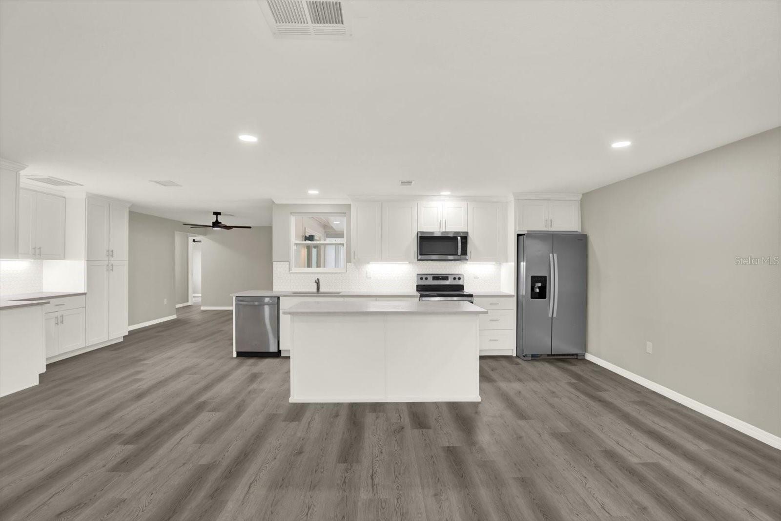 SPRING HILL - Residential