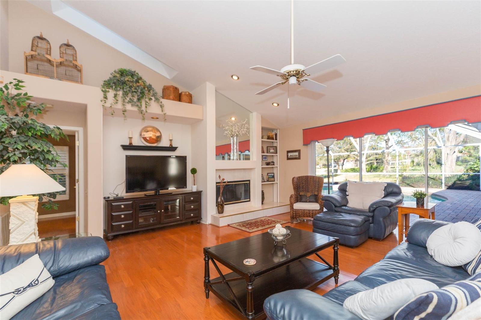 FOX CHASE - Residential