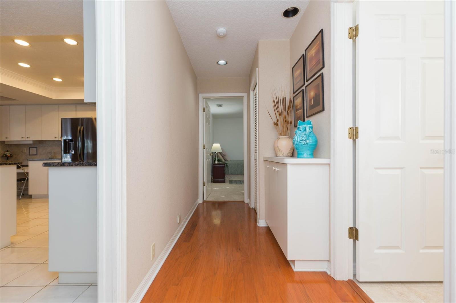 FOX CHASE - Residential