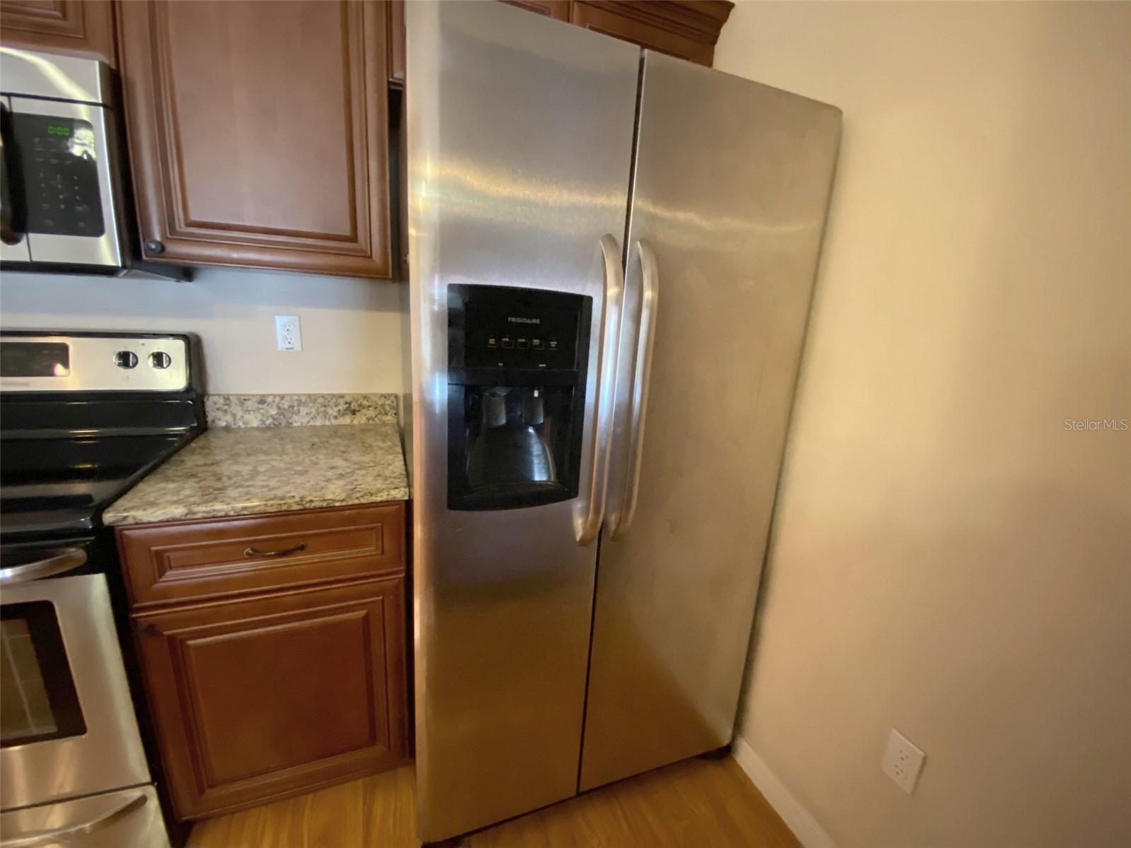 REGENCY PALMS CONDOS - Residential Lease