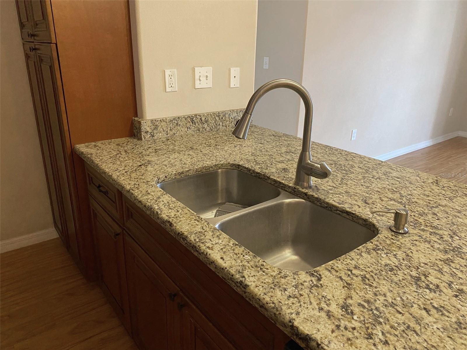 REGENCY PALMS CONDOS - Residential Lease