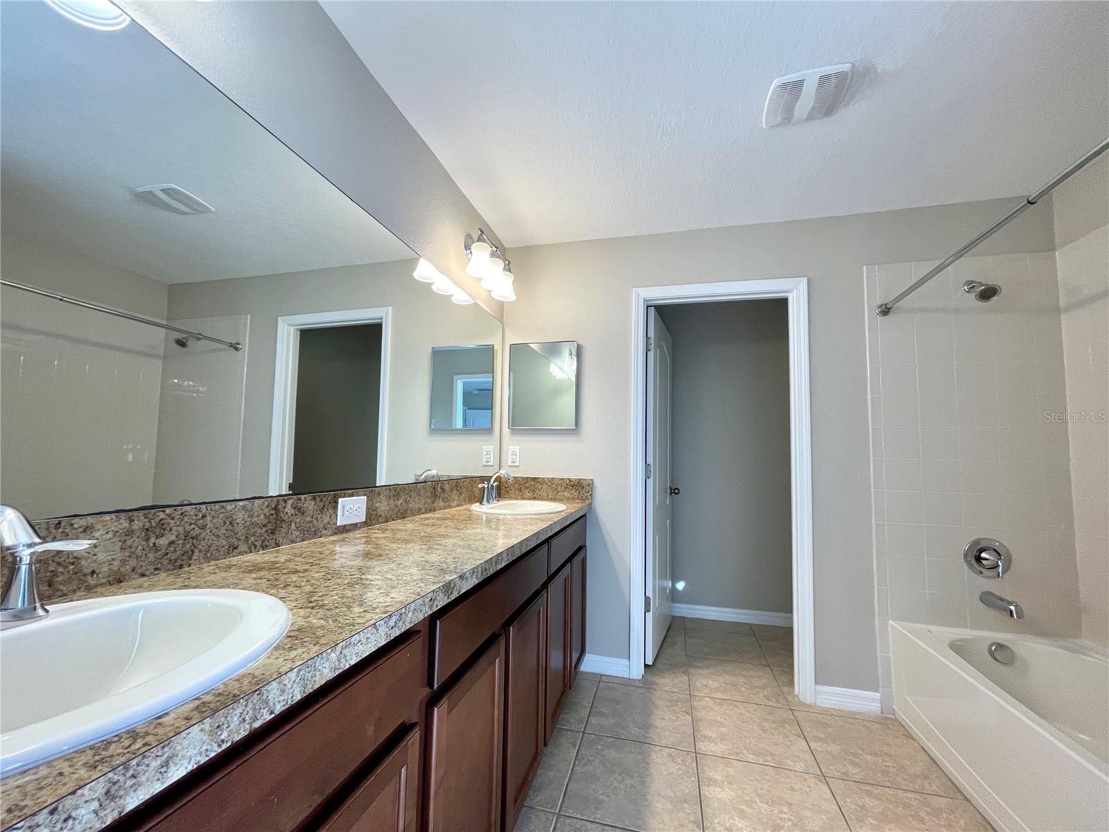 BRANDON POINTE PRCL 114 - Residential Lease