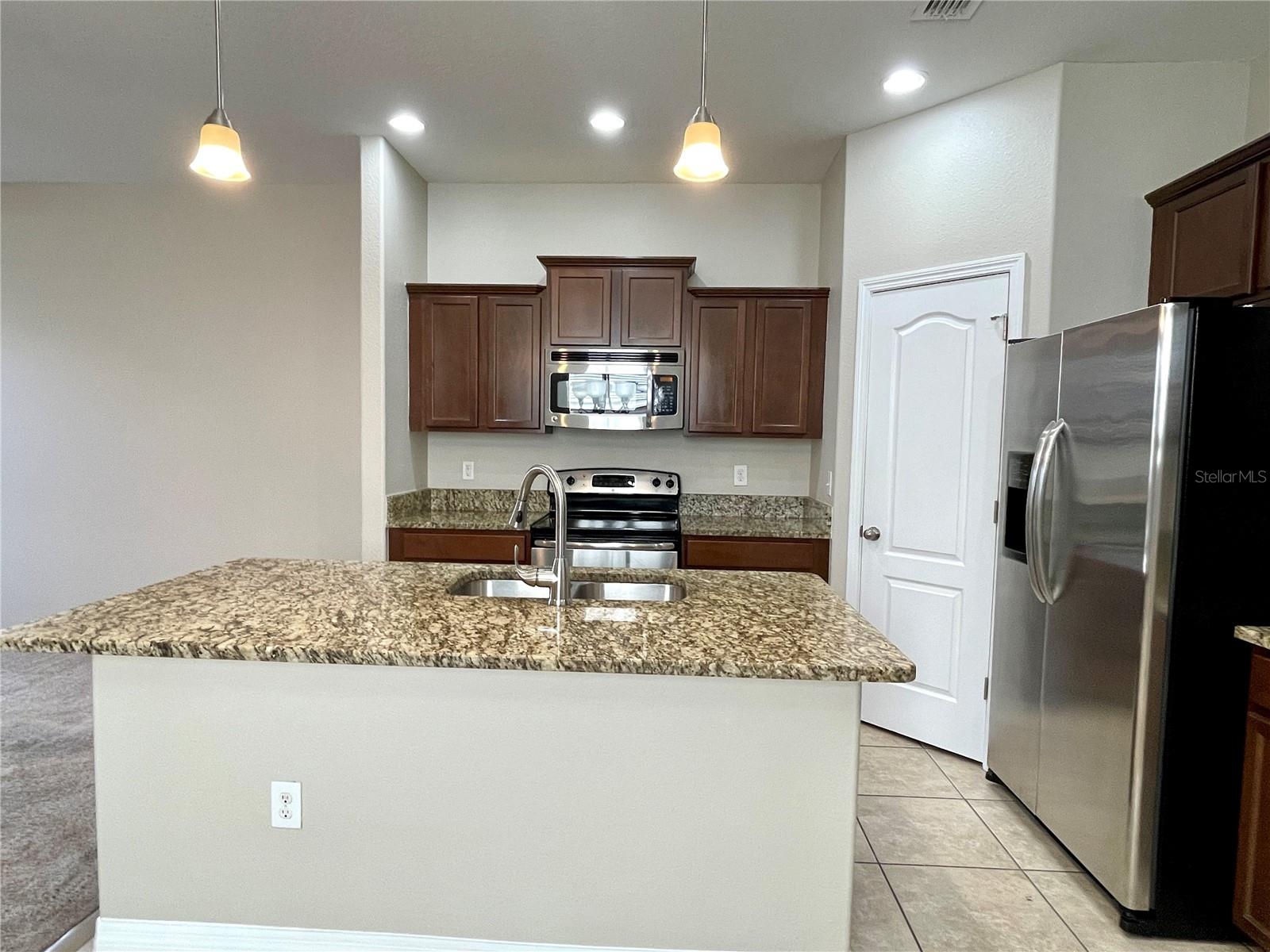 BRANDON POINTE PRCL 114 - Residential Lease