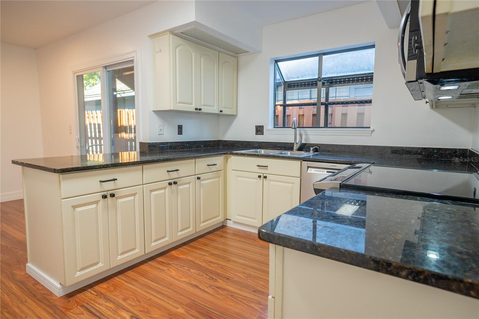 WOODBRIDGE AT THE SPGS UNIT 3 - Residential