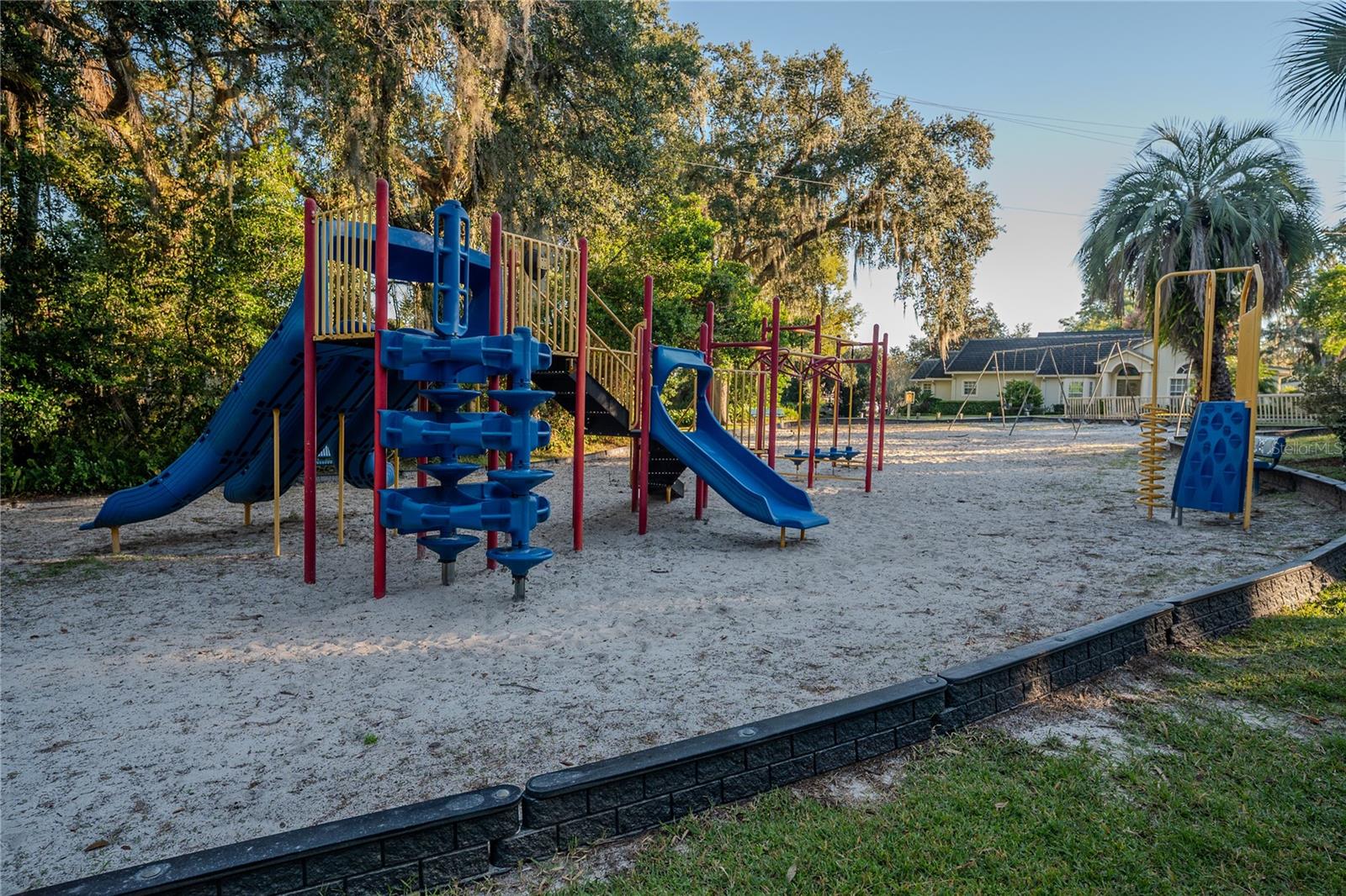 WOODBRIDGE AT THE SPGS UNIT 3 - Residential