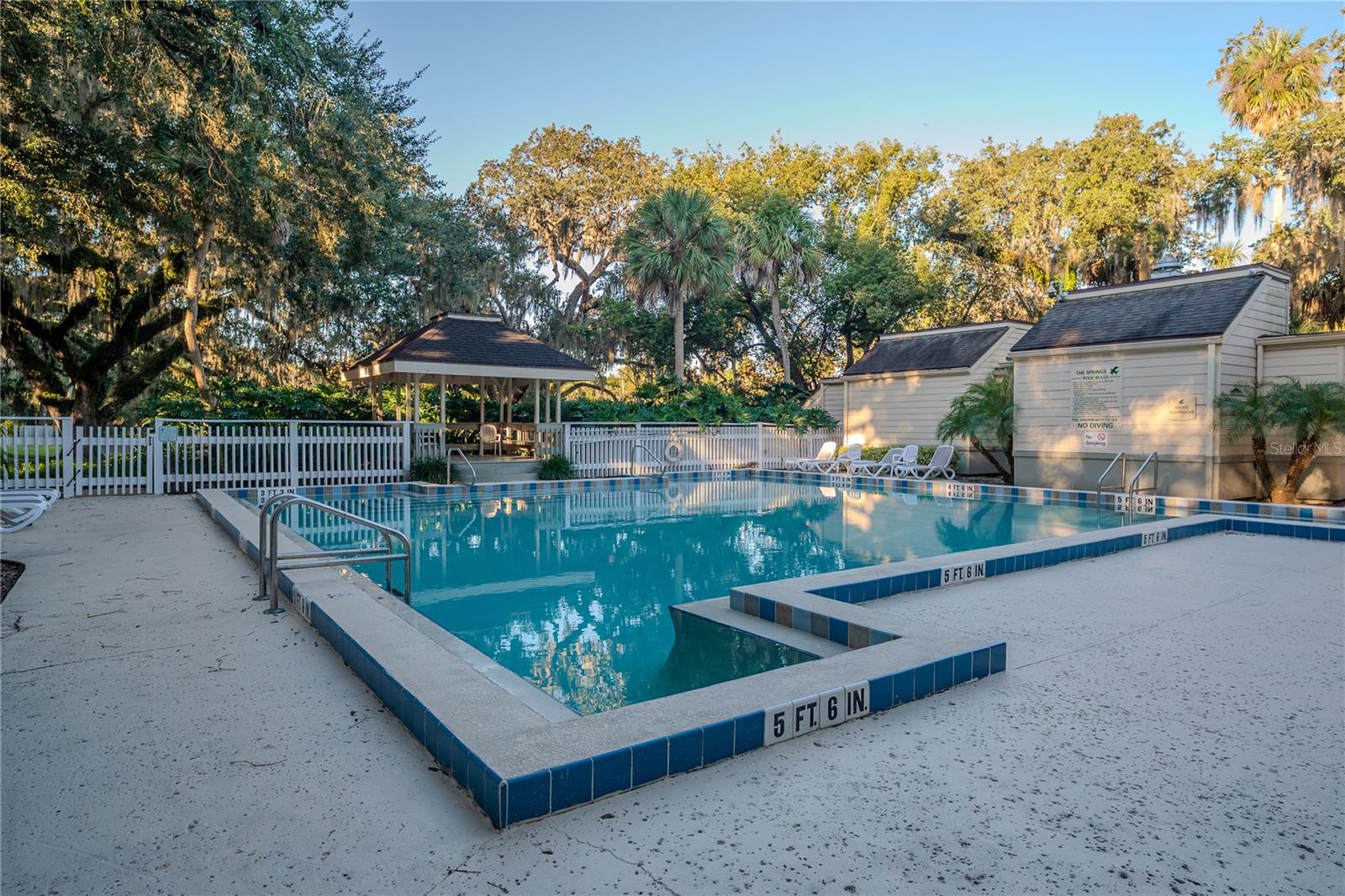 WOODBRIDGE AT THE SPGS UNIT 3 - Residential