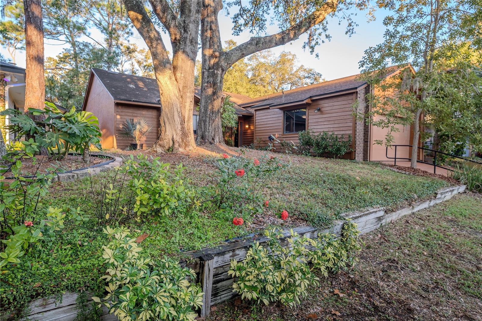 WOODBRIDGE AT THE SPGS UNIT 3 - Residential