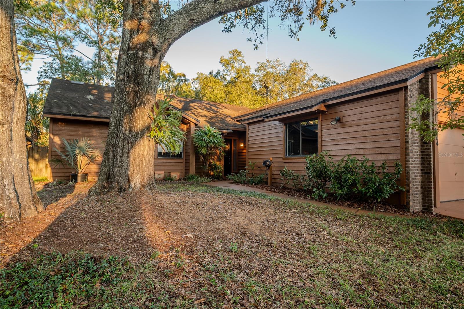 WOODBRIDGE AT THE SPGS UNIT 3 - Residential