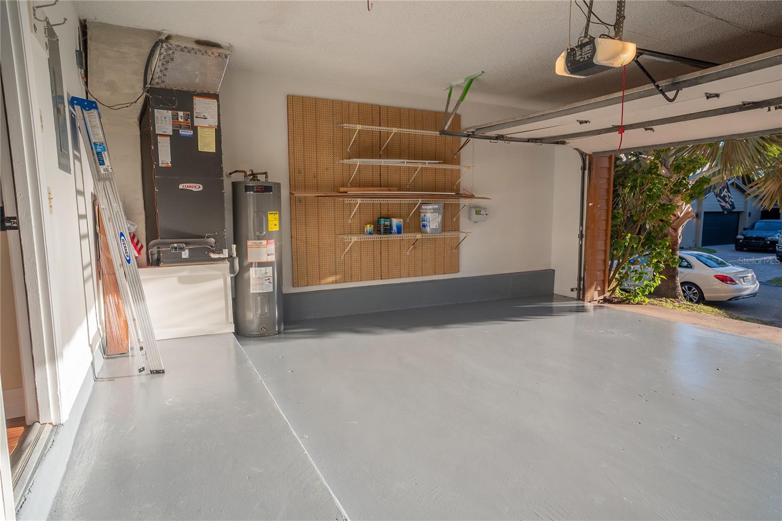 WOODBRIDGE AT THE SPGS UNIT 3 - Residential