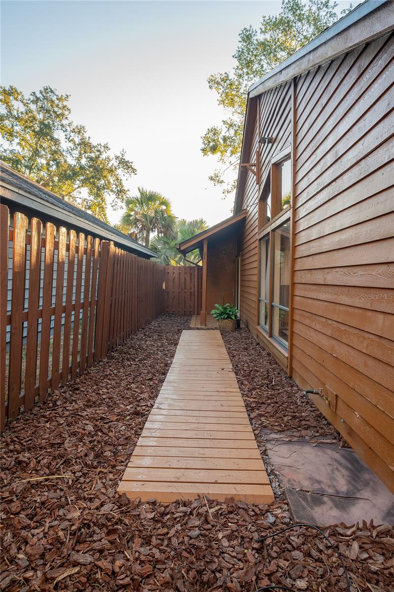 WOODBRIDGE AT THE SPGS UNIT 3 - Residential