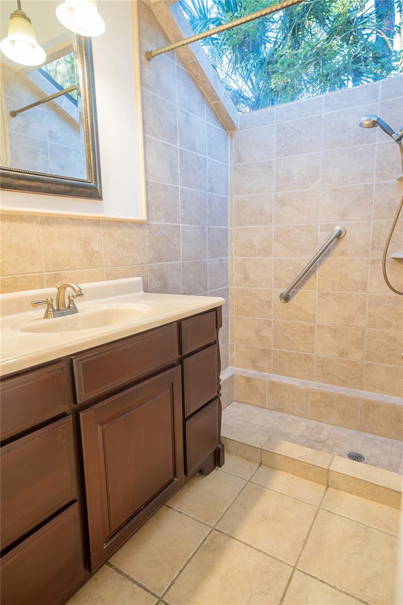 WOODBRIDGE AT THE SPGS UNIT 3 - Residential