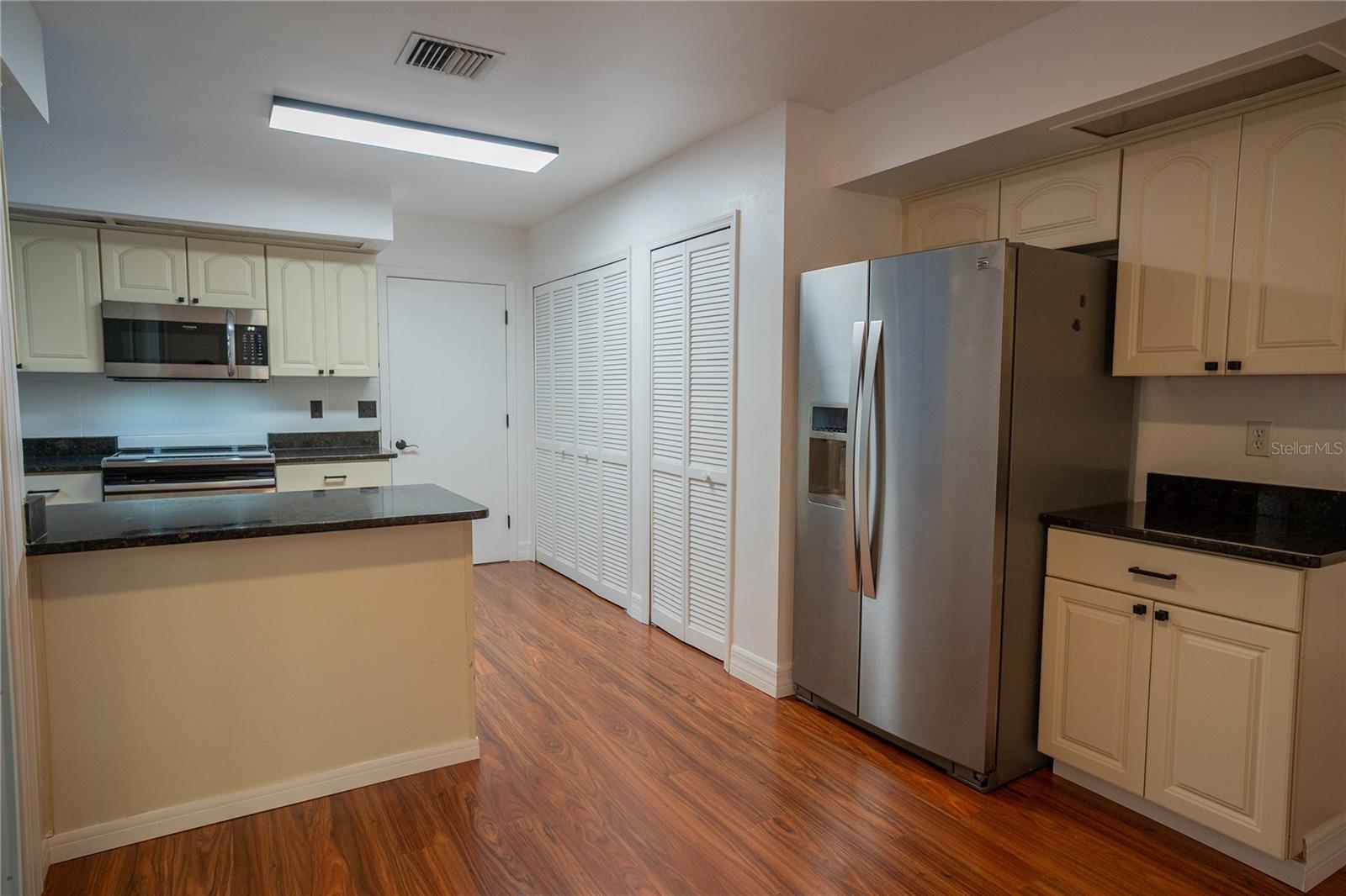 WOODBRIDGE AT THE SPGS UNIT 3 - Residential