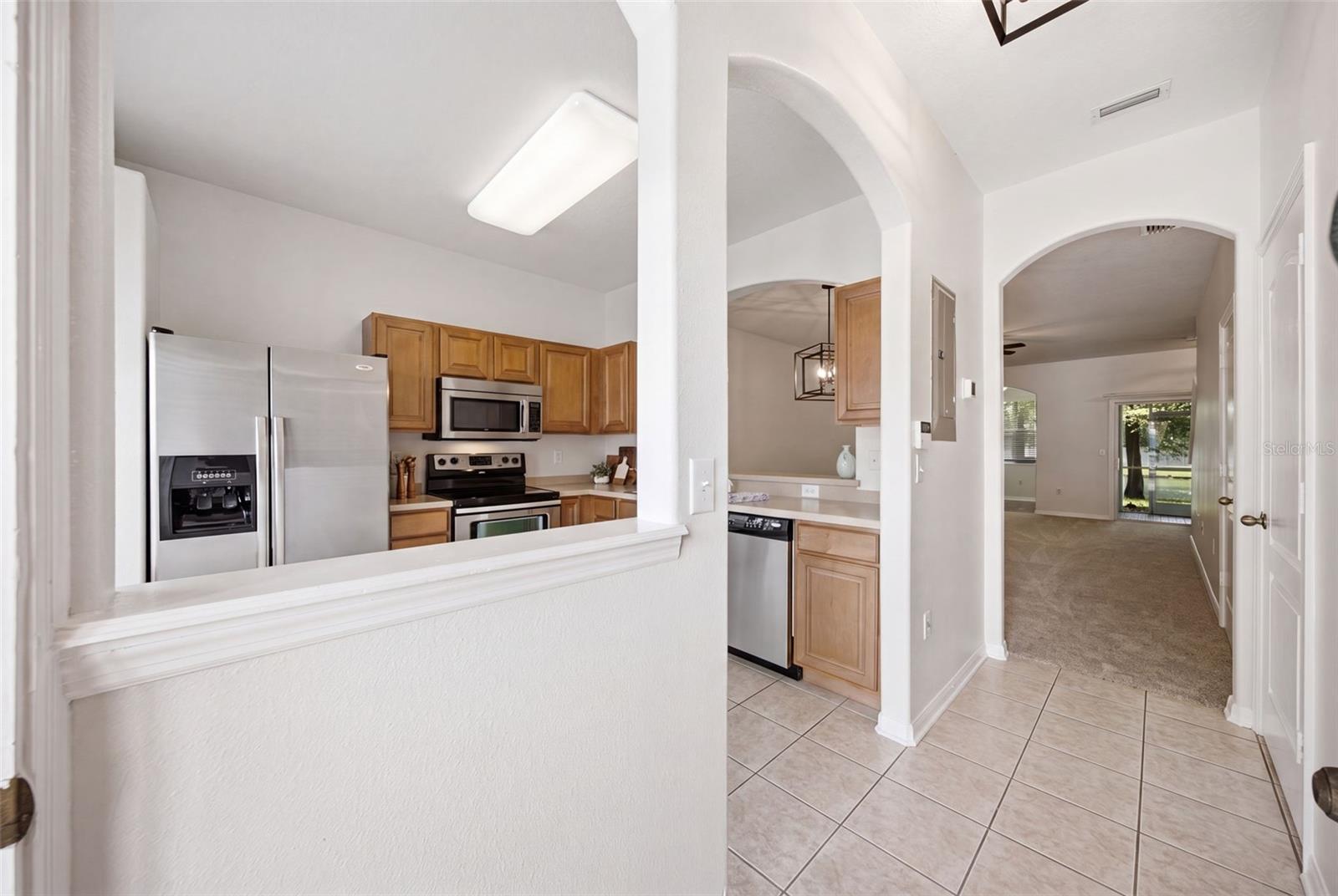 3553 HIGH HAMPTON CIRCLE