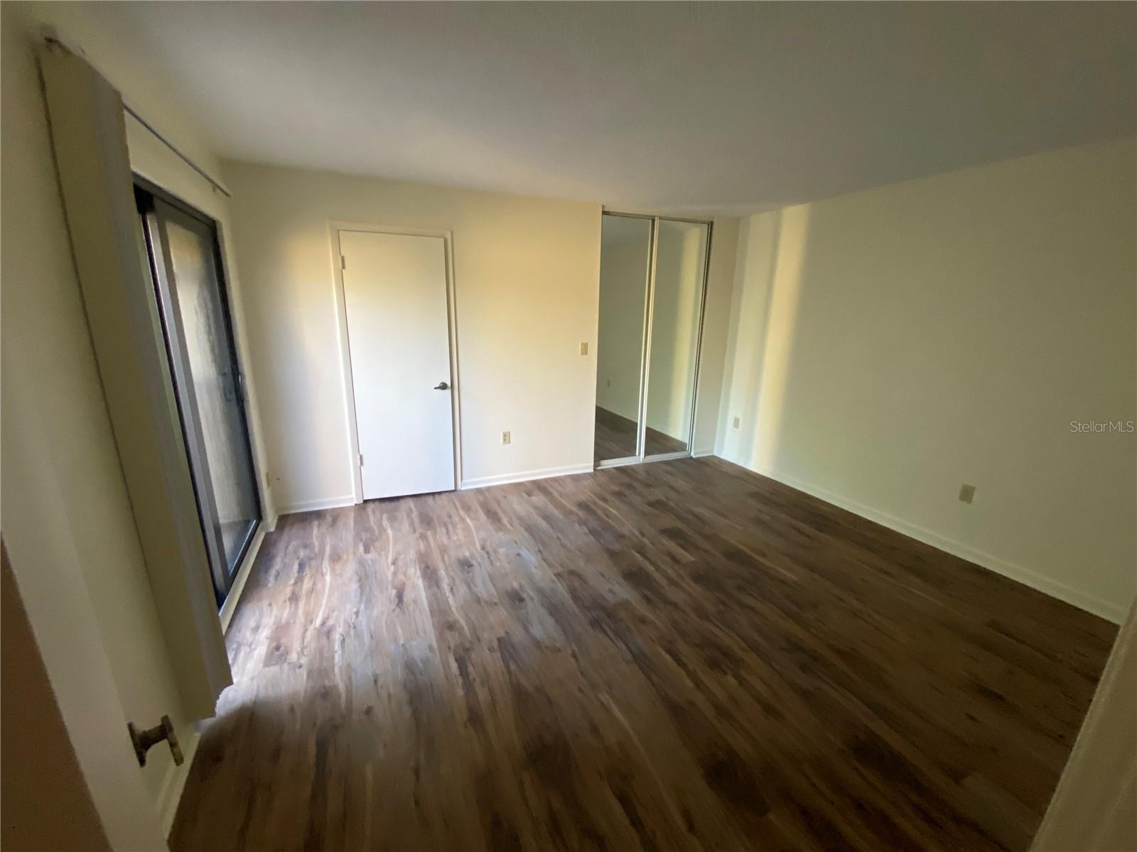 CEDAR DUNES CONDO PH 01-05 - Residential Lease