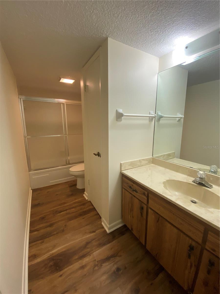 CEDAR DUNES CONDO PH 01-05 - Residential Lease