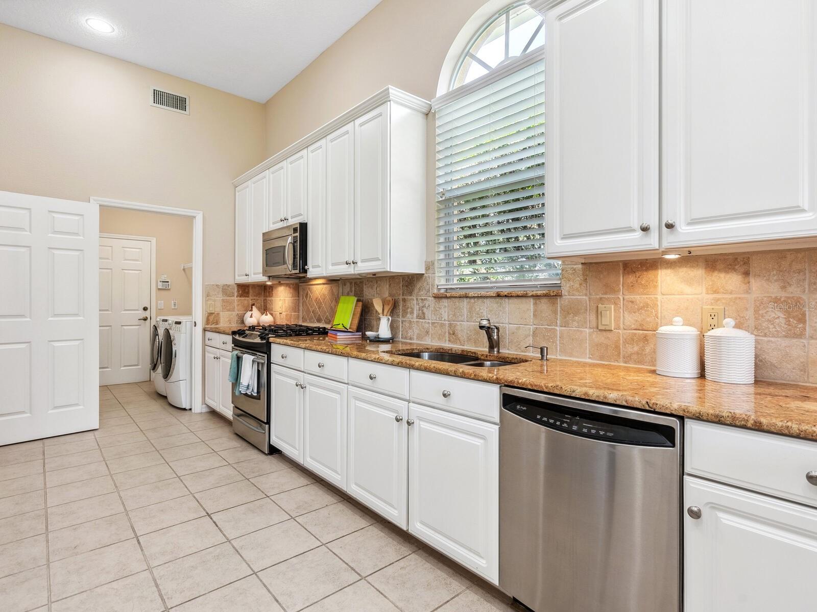 LAKEWOOD RANCH COUNTRY CLUB VILLAGE D 2 - Residential