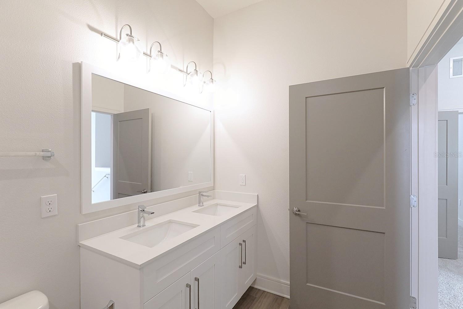 THE ROW WATERSIDE - Residential Lease