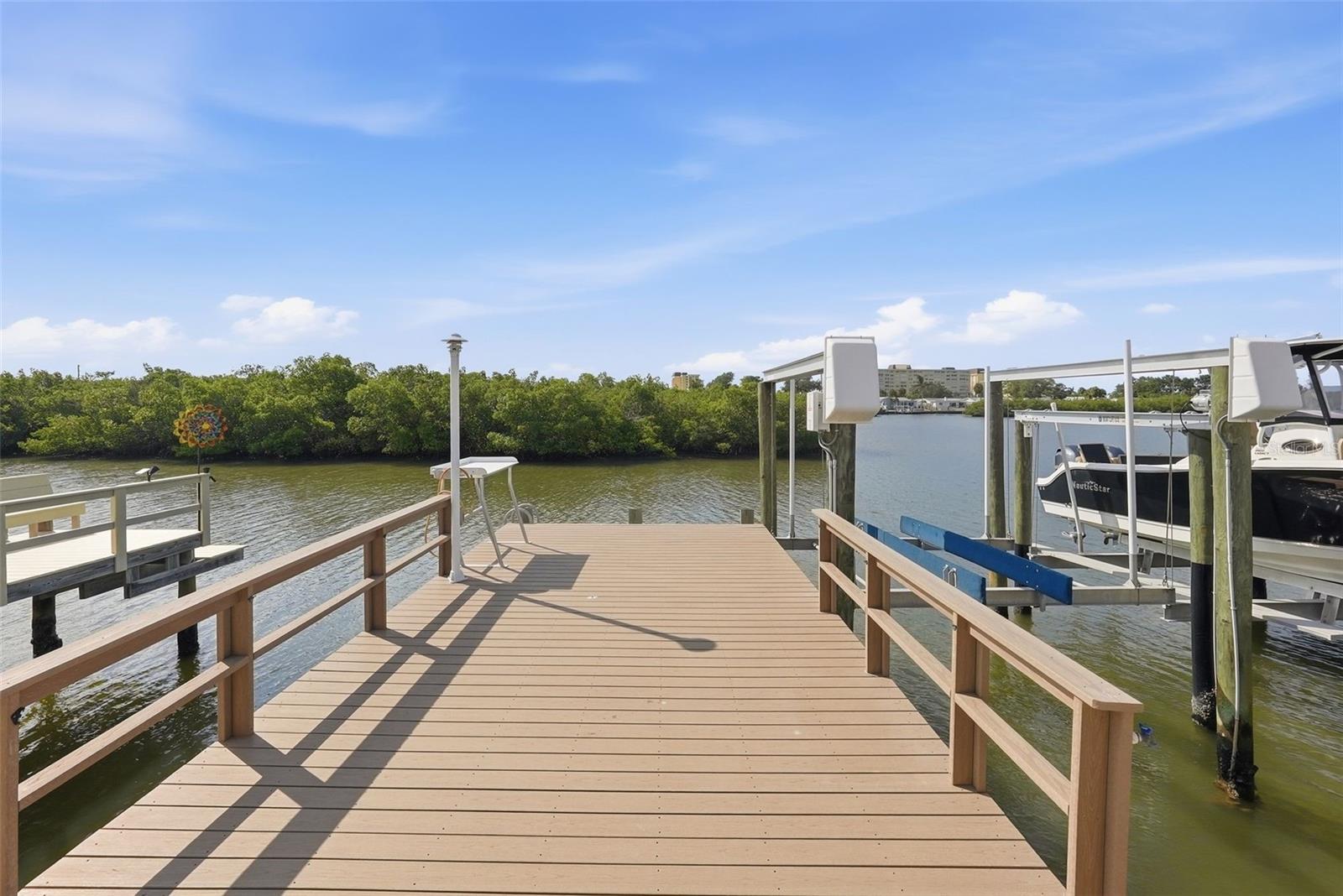 280 BOCA CIEGA POINT BOULEVARD S