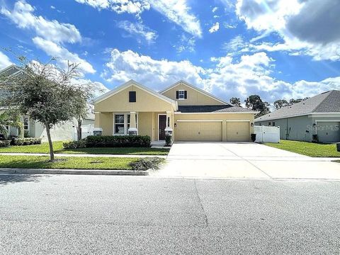 Photo of 10180 Love Story Street, Winter Garden, FL 34787 (MLS # A4657855)