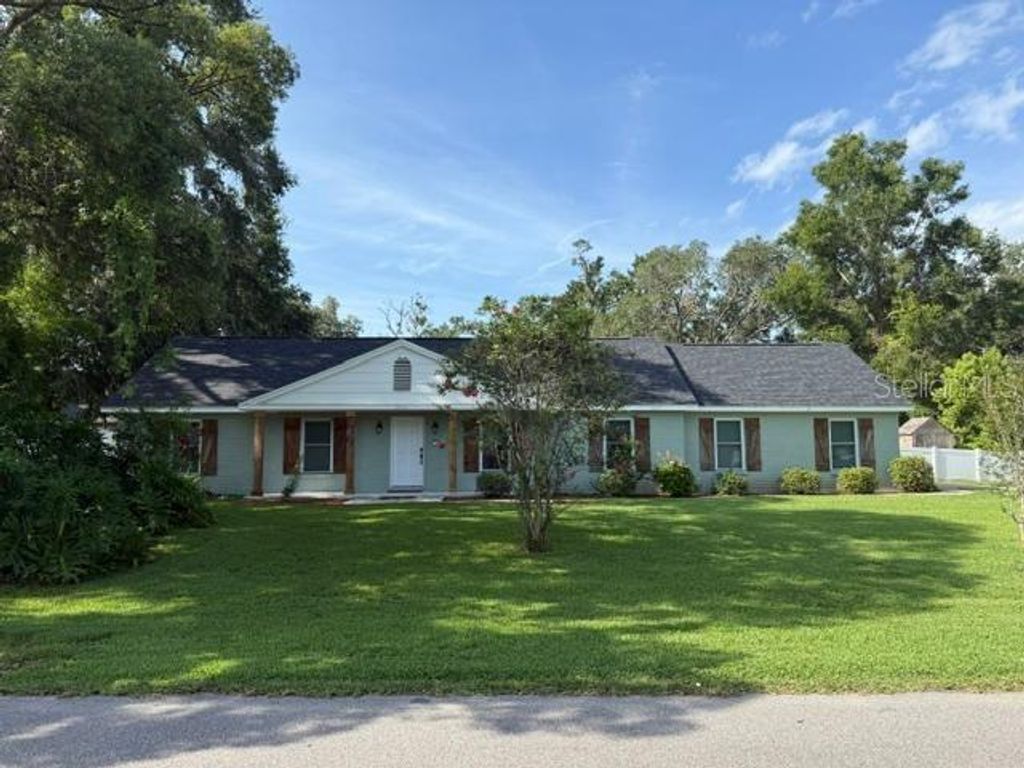 Photo of 2005 Capri Road, Valrico, FL 33594 (MLS # TB8399179)
