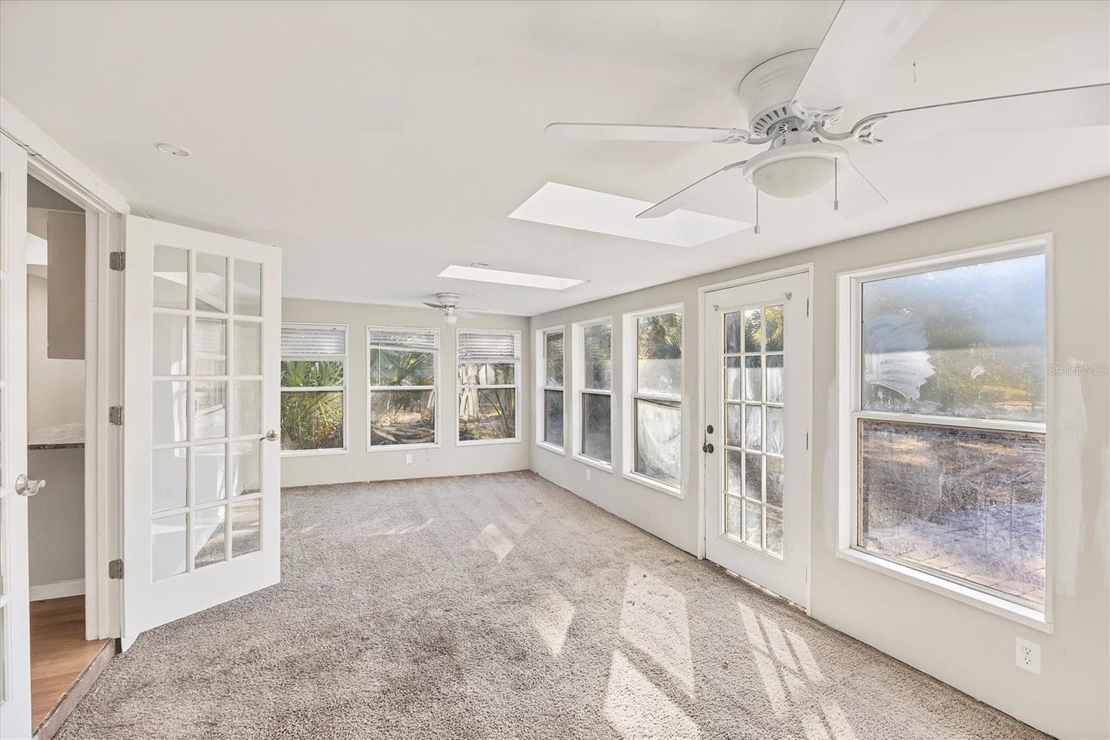 WOODPINE LAKE - Residential