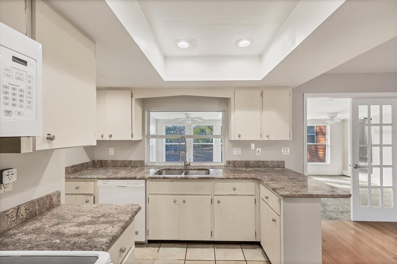 WOODPINE LAKE - Residential